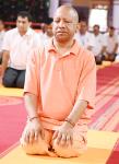 'अंतरराष्ट्रीय योग दिवस' के उपलक्ष्य में आज श्री गोरखनाथ मंदिर परिसर, गोरखपुर में 11वें 'अंतरराष्ट्रीय योग दिवस' के अवसर पर आयोजित कार्यक्रम में...