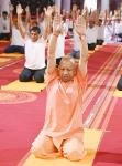 'अंतरराष्ट्रीय योग दिवस' के उपलक्ष्य में आज श्री गोरखनाथ मंदिर परिसर, गोरखपुर में 11वें 'अंतरराष्ट्रीय योग दिवस' के अवसर पर आयोजित कार्यक्रम में...
