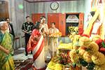 मा. राष्ट्रपति श्रीमती द्रौपदी मुर्मु जी, उत्तर प्रदेश की मा. राज्यपाल श्रीमती आनंदीबेन पटेल जी एवं मा. केंद्रीय राज्य मंत्री श्रीमती अनुप्रिया पटेल जी ने आज श्री गोरखनाथ मंदिर में शिवावतारी महायोगी गुरु श्री गोरखनाथ जी के दर्शन-पूजन किए।
